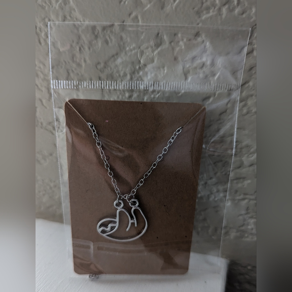 Silver Sloth Pendant 🦥 - Picture 3 of 4